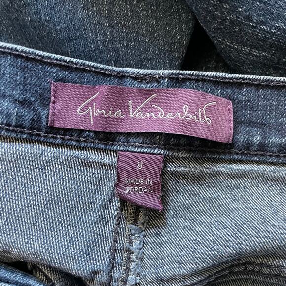 Gloria Vanderbilt Medium Wash Straight Amanda Jeans - Size 8 Short - Medium Rise - Picture 3 of 7